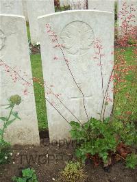Etaples Military Cemetery - Severs, C